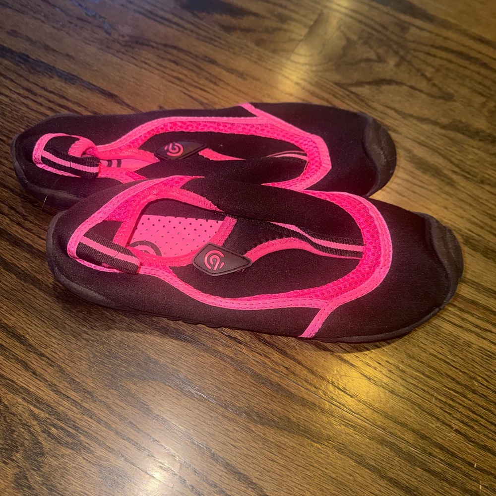 Champion Kids Water Shoes Black and Pink
